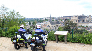La ville de Poitiers.